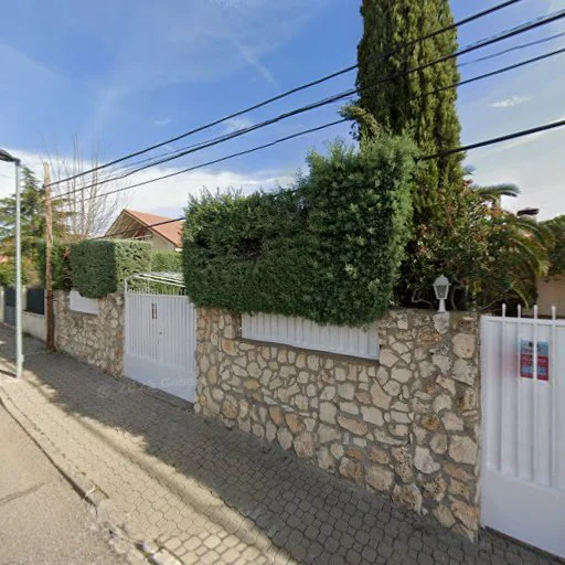 Centro de Enseñanza y Adiestramiento Canino La Campiña S.L.